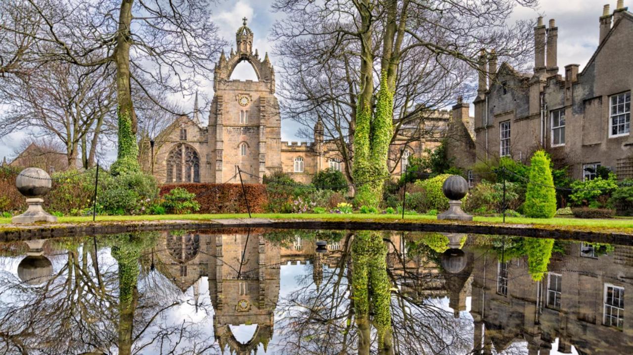 Spacious 1-Bed City Centre Apartment In Aberdeen Buitenkant foto